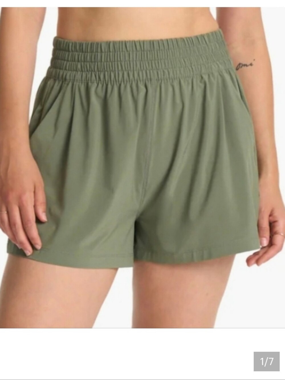 Vuori Women's Villa Active Smocked Travel Shorts Green- Large